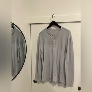Lululemon Men’s Henley LS Waffle Texture, *X-Large* Grey *Used